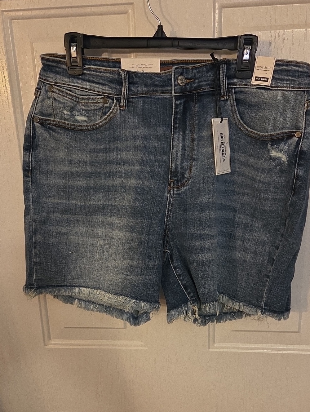 Classic Judy Blue Distressed Denim Cutoff Shorts - Medium Blue Size 1X NWT
